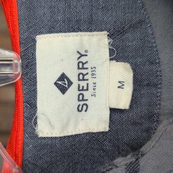 Sperry Chambray Striped Lightweight Half Zip Hooded Pullover - Men's Medium - Picture 4 of 6